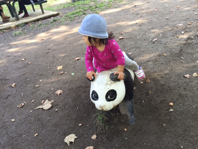 公園から帰りたくない子どもを叱らずに、笑顔で一緒に帰る方法