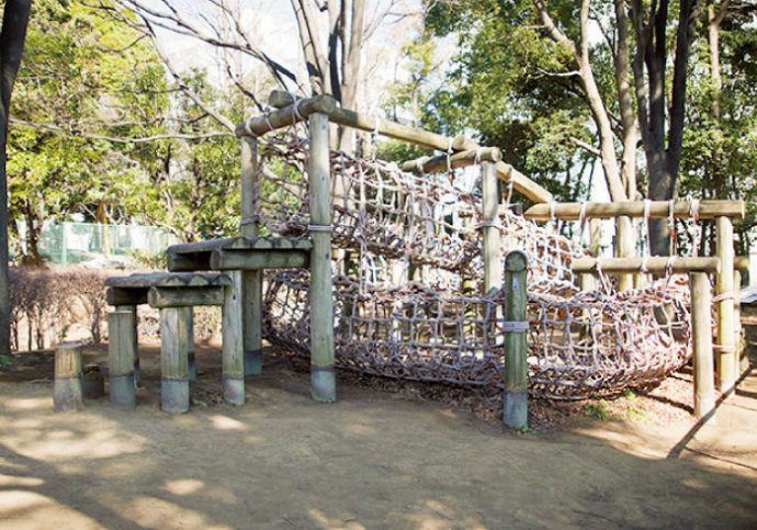 パパと出かけよう 大型遊具 アスレチックのある公園 東京都 パパと行くから楽しい公園 2 トピックス Hanako ママ Web
