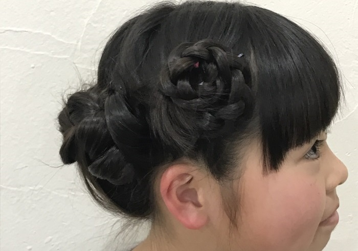 梅雨も猛暑もすっきりと 写真で解説する 編み込みヘアの基本 子どものヘアスタイル トピックス Hanako ママ Web