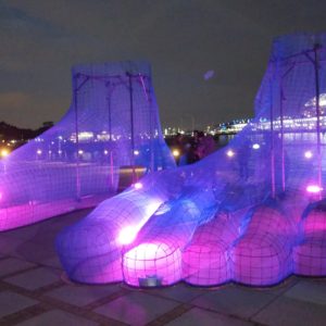 <span>おでかけレポート</span> 光をテーマにした19の体験型アート作品。「スマートイルミネーション横浜2018」開催中！
