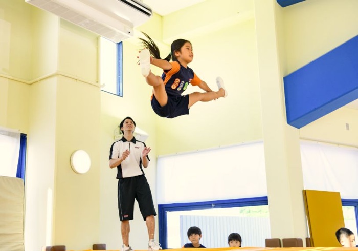 運動が苦手な子でも大丈夫!楽しみながらバランス感覚が鍛えられるスポーツって?