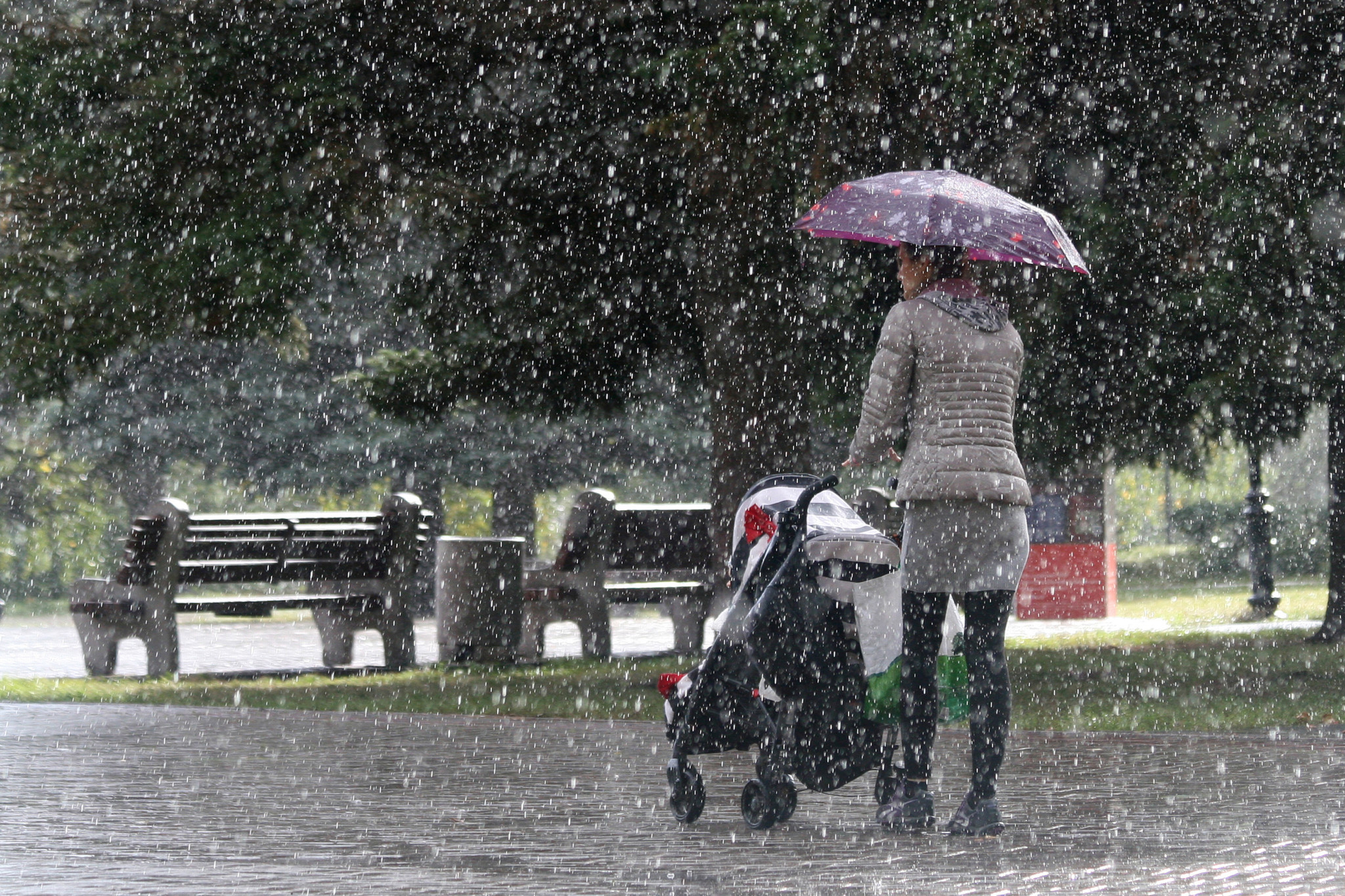 雨の日もお出かけを楽しもう♪ 雨の日のベビーカー対策 ライフスタイル Hanako ママ web