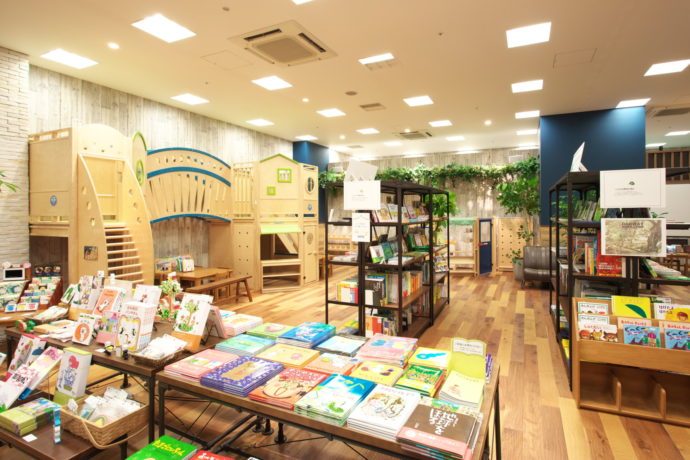 横浜駅すぐの室内遊び場 ダッドウェイプレイスタジオ に Dadway Book Camp 期間限定オープン お出かけ Hanako ママ Web