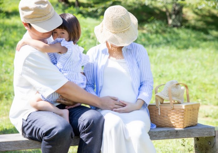 妊婦に腹巻って必要なの?着用するメリットと選ぶ際のポイントとは