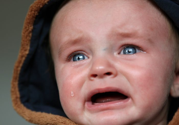 1歳児の夜泣きが止まらない！原因と3つの対処方法を解説