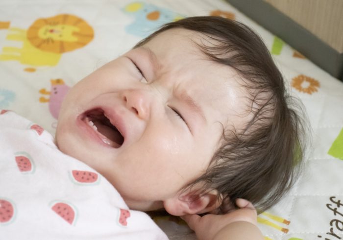 うちの子の夜泣きがひどい！新生児や1歳から3歳の年齢別の対処法