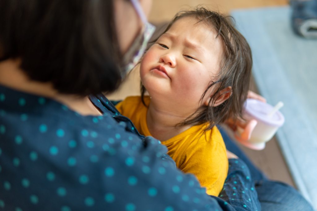 うちの子の夜泣きがひどい 新生児や1歳から3歳の年齢別の対処法 子育て Hanako ママ Web