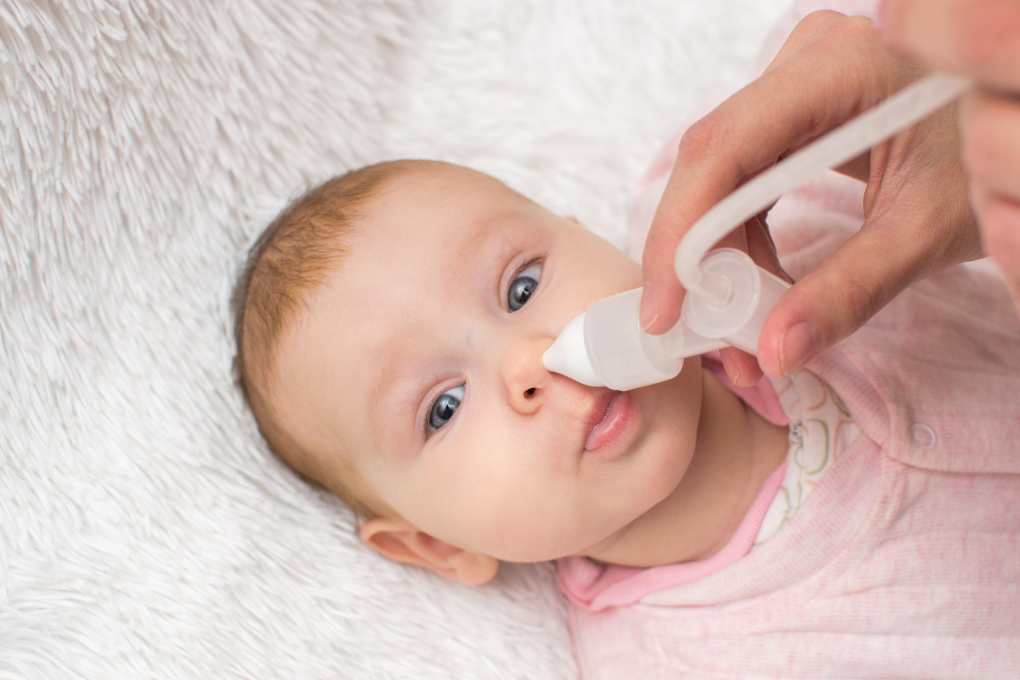 赤ちゃんの 鼻水タイプ別 対処法 自宅で簡単 子育て Hanako ママ Web