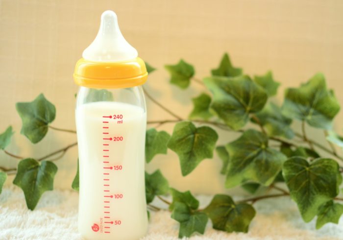 新生児の授乳ペースがわからない 間隔の目安やミルクの量を解説 妊娠 出産 Hanako ママ Web