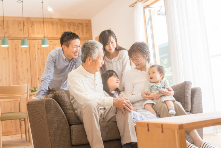 正月の親戚の集まりが苦手 親戚付き合いに疲れる5つの原因と対処法 ライフスタイル Hanako ママ Web