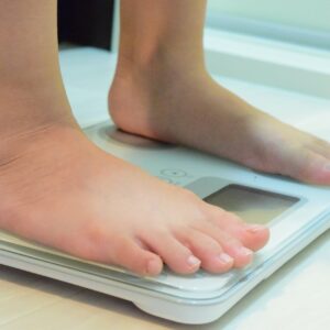 小学生の平均体重は？身長別標準体重と肥満度の計算方法も解説