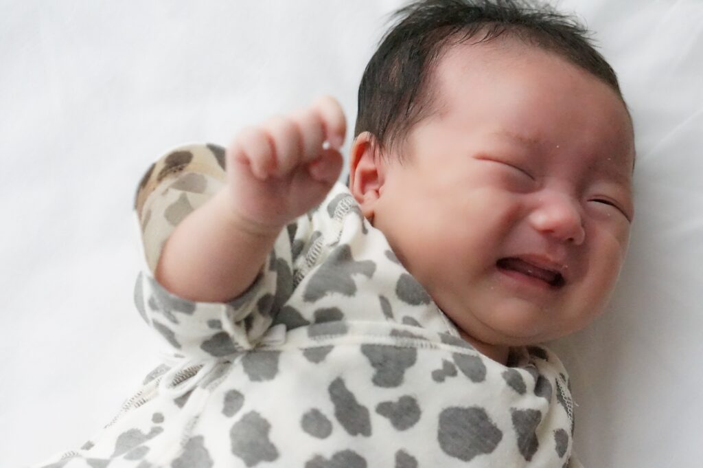 新生児が夜ぐずる原因と対処法 赤ちゃんが寝ない時の寝かし付け方も 子育て Hanako ママ Web