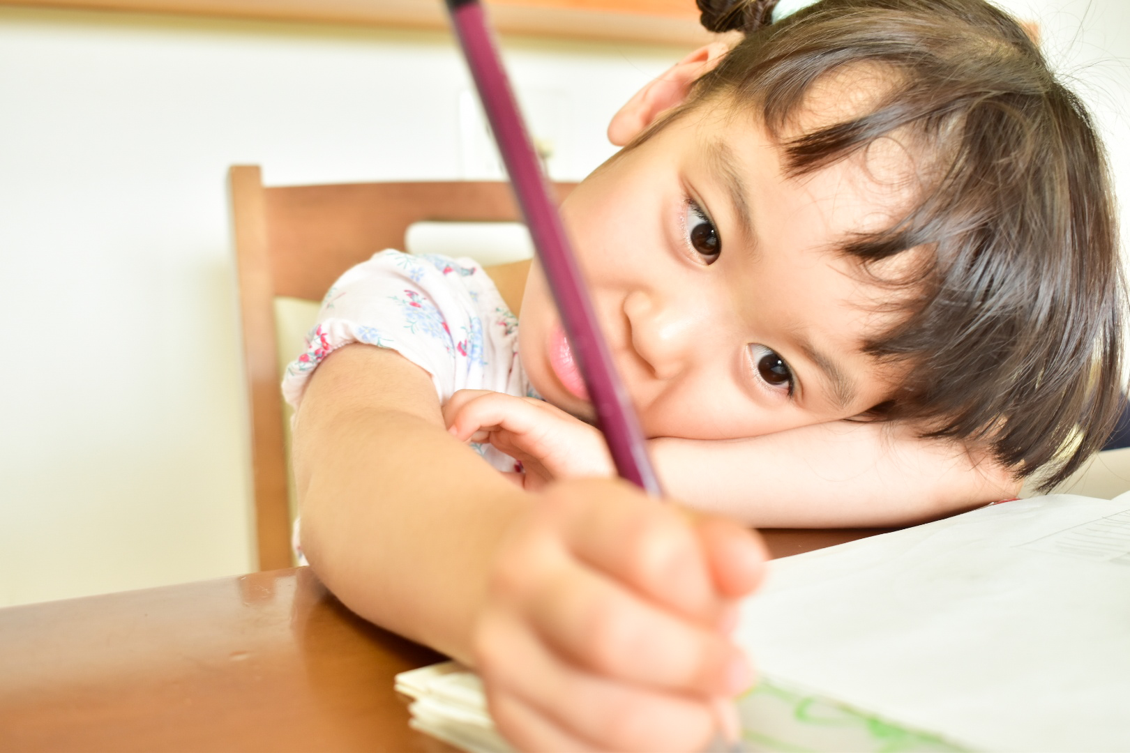 発達障害を持つ子供の字の特徴とは 学習障害児の接し方や治療法も 子育て Hanako ママ Web