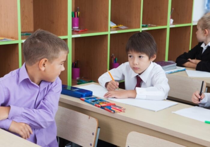 子供がいじめているのを知ったらどうすればいい 親としての対応とは 子育て Hanako ママ Web