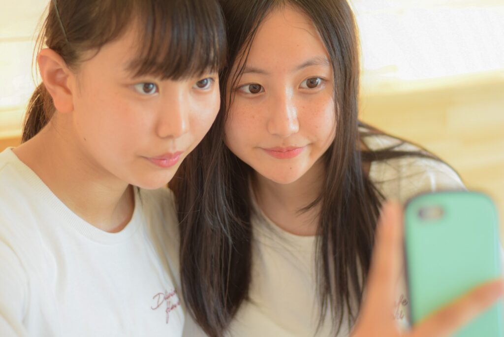 思春期は男子 女子で違う それぞれの特徴と対応を理解しよう 子育て Hanako ママ Web 思春期は男子 女子で違う それぞれの特徴と対応を理解しよう 子育て Hanako ママ Web