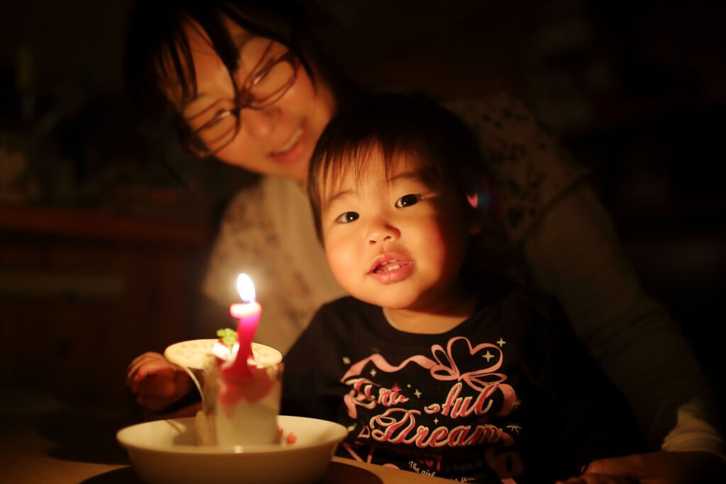 1歳の誕生日は計画的にお祝いしよう 一升餅や選び取りも解説 子育て Hanako ママ Web