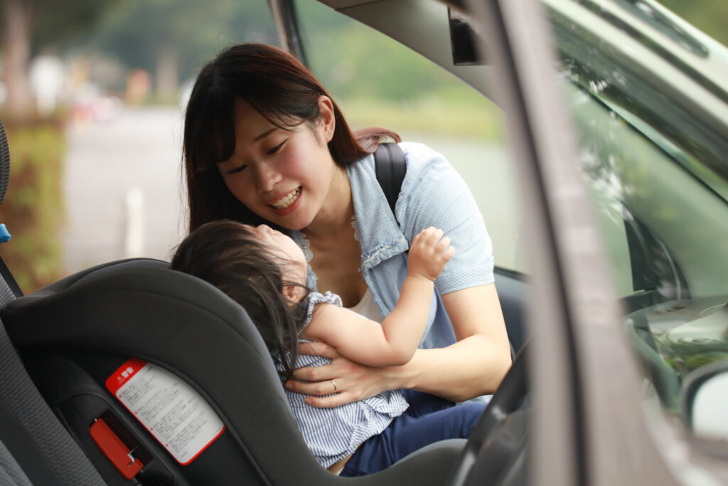 車内は赤ちゃんにとって危険がいっぱい 熱中症や車内放置が起きないための対策をしよう 子育て Hanako ママ Web