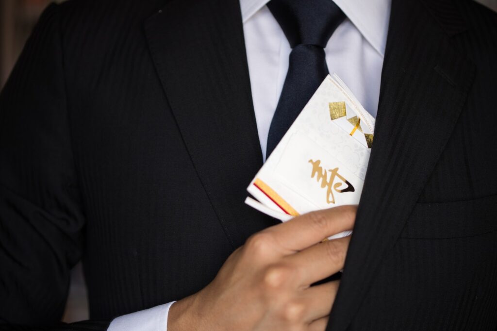 兄弟への結婚祝いの相場は 年代 地域によって変わるマナーを解説 ライフスタイル Hanako ママ Web