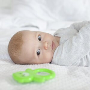 夜に寝ない新生児が心配！寝てくれない原因や注意すべき3つのこと