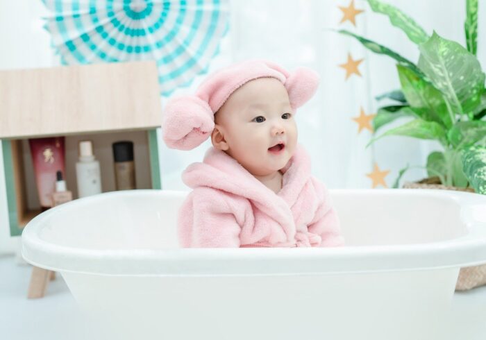新生児の沐浴はいつまで お母さんと一緒に入浴する手順も解説 子育て Hanako ママ Web