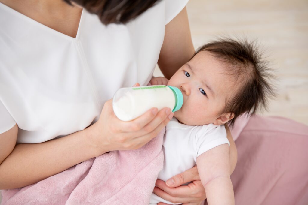 突然の母乳拒否 母乳を飲まない原因と悩む前に試したい3つの方法 子育て Hanako ママ Web