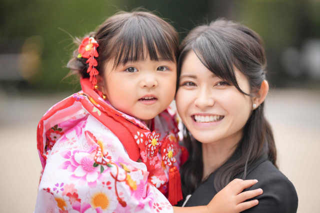 正月に子供に着物を着せたい 女の子に適した着物の種類や防寒対策 ライフスタイル Hanako ママ Web